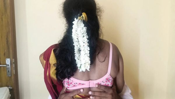 Hot Indian Wife Outdoor Fingering and Cheating with Friend - Tamil 4K Porn - xxxfiles.com - India on freevids.org