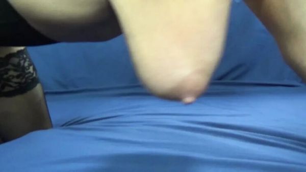AnnaBUST Shaking Her Big Saggy Tits in Homemade Solo - xxxfiles.com on freevids.org