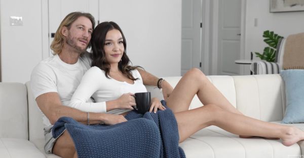 A cute girl is having fun with her boyfriend on the sofa - alphaporno.com on freevids.org