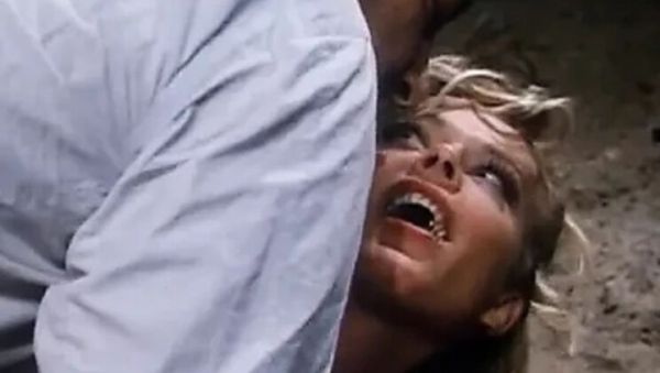 Kelly Trump Takes Roberto Malone's Big Cock For Hot Anal Sex & Cum In Mouth - xxxfiles.com on freevids.org