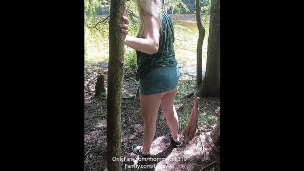 Hot Blonde MILF Momma Vee Sucks Big Cock Outdoor - porntry.com - Usa on freevids.org