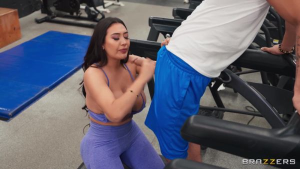 Working Out Makes Horny So She Fucks A Man Next To Her With Nataly Ordonez - videohdzog.com on freevids.org