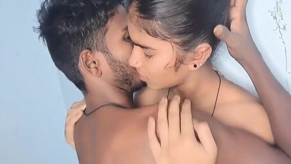 Indian College Girlfriend Handjob and Fingering in Bathroom - Homemade Teen Sex with 18 Year Old Students - xxxfiles.com - Britain - India on freevids.org