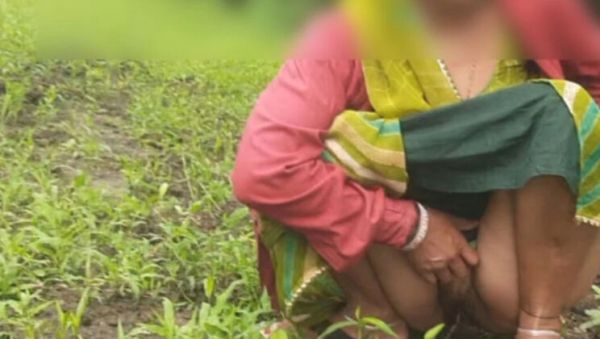 Desi Bhabhi Big Ass Doggy Style Outdoor Sex on Farm with Sukunmi - porntry.com - India on freevids.org