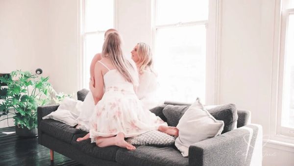 Sunshine Threesome with Charlie Forde, Laney Day & Felina Fox - Huge Tits Lesbian Fingering - xxxfiles.com on freevids.org