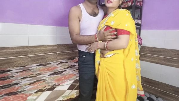 Desi Bhabhi Calls Neighbor's Brother To Bedroom For Hardcore Sex - porntry.com - Britain - India on freevids.org