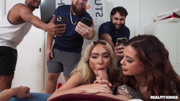 Suck A Big Black Cock In Front Of Everyone - Luna Grey, Luna Luxe And Keisha Grey - upornia.com on freevids.org