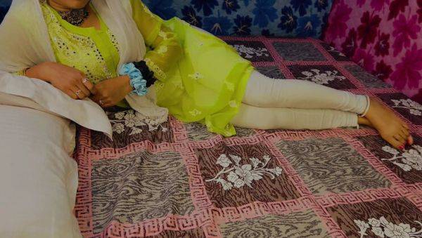 Indian Bahu Fucks Sasur in Private Room with Dirty Talk and Cum in Mouth - veryfreeporn.com - India on freevids.org