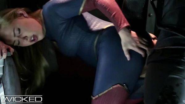 Supergirl Cosplay Seduces Braniac for Hardcore Anal Fuck - xxxfiles.com on freevids.org