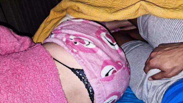 Hot Teen Carlalamamadora Cheats on Boyfriend with Best Friend - Big Tits, Thong, and Naughty Surprise - veryfreeporn.com - Spain on freevids.org