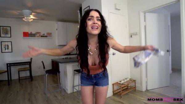 Moms Big Happy Family - S13:E7 - veryfreeporn.com on freevids.org