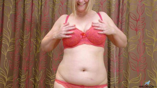 Hairy Pussy - veryfreeporn.com on freevids.org