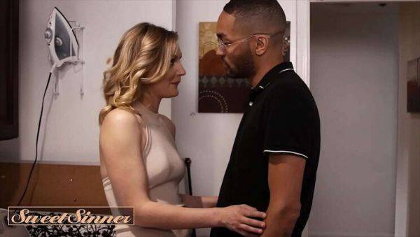 Mona Wales Spreads Her Legs for BBC and Cums Hard - Sweet Sinner Blonde Babe - veryfreeporn.com on freevids.org