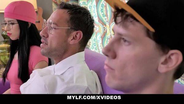 Big Booty Redhead MILF Lauren Phillips Takes Two Cocks in Hardcore Spitroast - xxxfiles.com on freevids.org