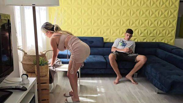 Hot Big Ass Latina MILF Tatiana Alvarez Takes It Rough in Doggy Style - veryfreeporn.com - Colombia on freevids.org