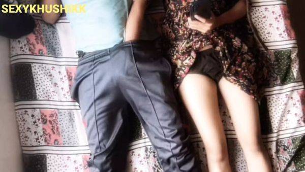 Valentine's Day Cheating: Indian Girlfriend Caught with Boyfriend in Hot Desi Sex Scene - porntry.com - India on freevids.org