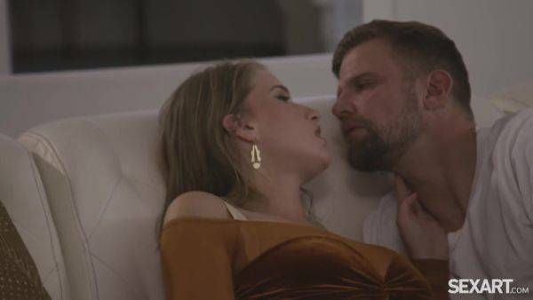 Neighbors - Octavia Red & Vince Karter - hotmovs.com on freevids.org