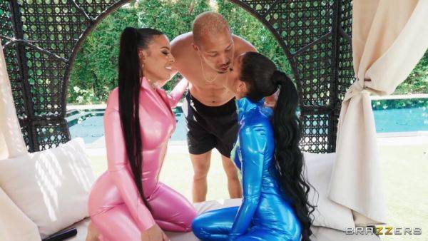 Poolside Fashionistas - Luna Star & Ryan Reid - videomanysex.com on freevids.org