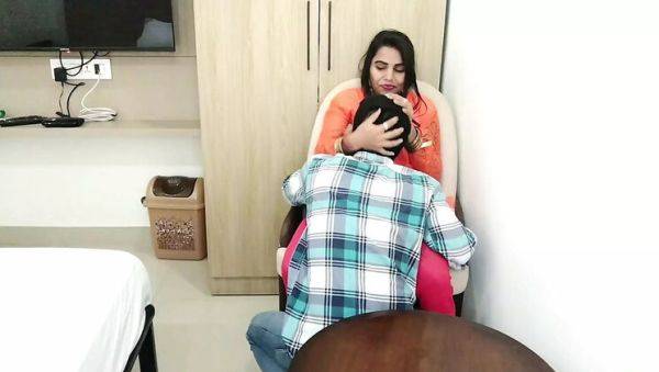 Babita Ji Paid for Hot Desi Sex with Baby Kajal - Rough Hardcore Indian Bhabhi Role Play - veryfreeporn.com - India on freevids.org