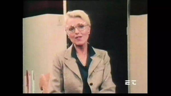 Hot Vintage Scene #02 - Ron Jeremy & Juliet Anderson in Erotic Blowjob with Cumshot - porntry.com on freevids.org