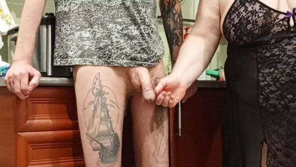 Hot MILF Mom Sucks and Jerks My Dick While Home Alone - Zona901 - xxxfiles.com - Russia on freevids.org