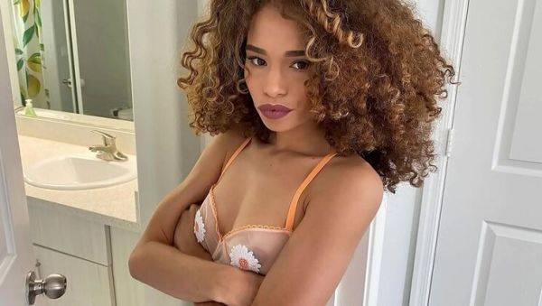 Sexy black stepsister Cecilia Lion strips naked for stepbrother - porntry.com on freevids.org