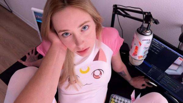 Blonde Stepsister Caught on Webcam - Tiny Teen Loly Nebel in Hot POV Doggystyle - porntry.com - Russia on freevids.org