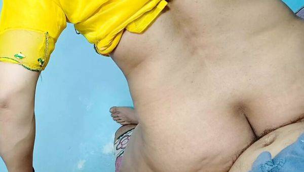 Desi Bhabhi in Yellow Dress Fucked Hard in Cowgirl, Reverse Cowgirl & Doggy Style - veryfreeporn.com - India - Pakistan on freevids.org