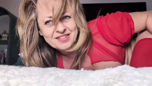 Hot Solo Squirting Show: Sneak Peek of My Wild Week with Iamlittlelinda - porntry.com - Usa on freevids.org