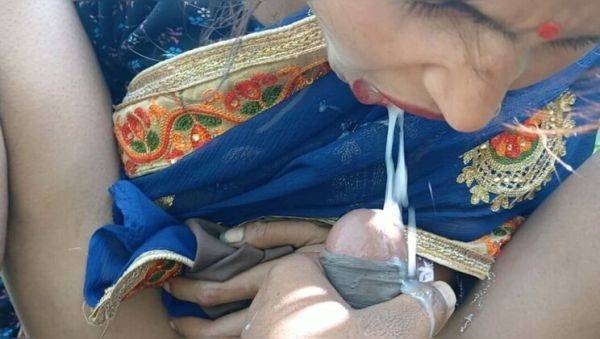 Desi Bhabhi Seema Presses Boobs and Swallows Cum in Mouth - veryfreeporn.com - India on freevids.org