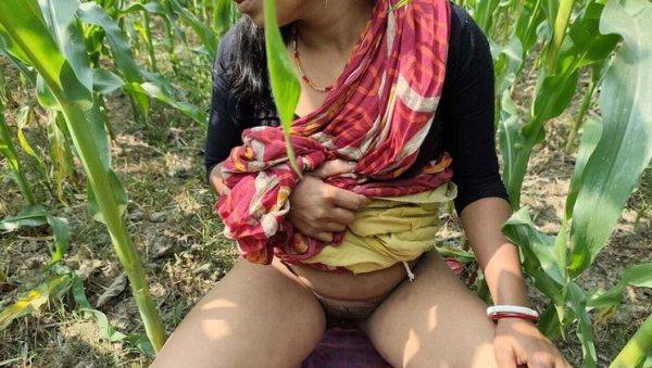 Desi Indian Stepmom Doggy Style Fuck with Long Hair Bhabhi in HD - xxxfiles.com - India on freevids.org