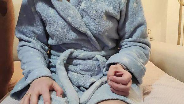 Hot Amateur Wife Demona Gets Her Hairy Wet Pussy Fingered by Maxim - porntry.com on freevids.org