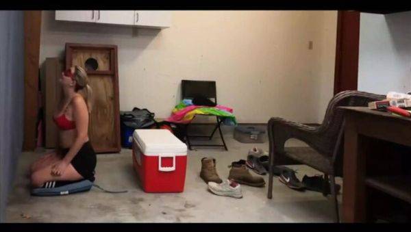 Hot Blonde MILF ScarlettRavenXO Takes Off Condom at Gloryhole for Stranger - porntry.com - Usa on freevids.org