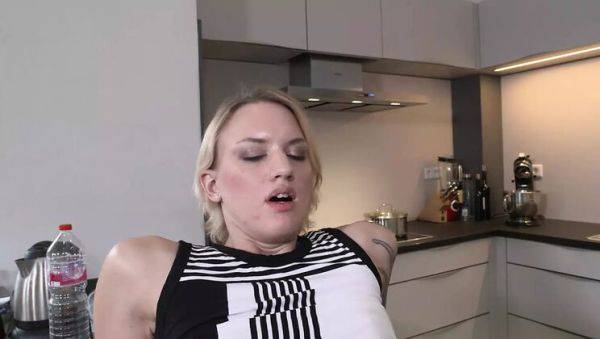 Sina Longleg Gives Sincere Blowjob & Takes Huge Facial - Episode 2 - porntry.com - Germany on freevids.org