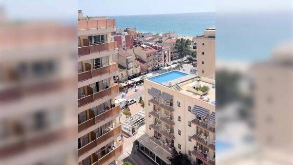 Filthy MILF Gives Sloppy BJ on Balcony During Sunny Holiday - xxxfiles.com - Britain on freevids.org