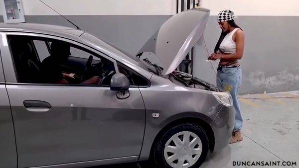 Mechanic Fixes Duncan Saints Car And Charges Him - videomanysex.com on freevids.org