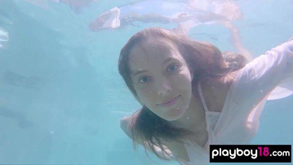 Princess Clover In Russian Teasing Under The Water - upornia.com - Russia on freevids.org