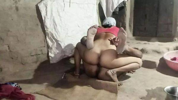 Hot Desi Wife Gets Fucked Hard by Her Husband - Indian Couple Sex - xxxfiles.com - India on freevids.org
