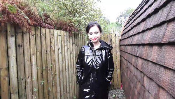 Hot Polish Mature Wanilianna Fucks Herself with Dildo in Highland Cottage - Amateur HD Video - porntry.com - Poland on freevids.org