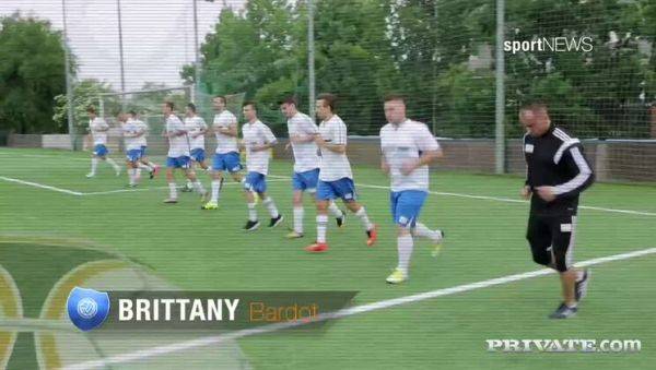 Kalya Green, Busty MILF in a DP threesome - veryfreeporn.com on freevids.org