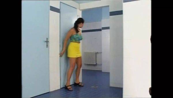 Busty MILF & Teen Sluts Take Huge Vintage Cocks - Full Anal & Cumshot Movie - veryfreeporn.com on freevids.org