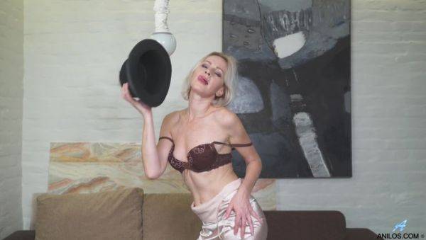 Sexy Mature - veryfreeporn.com on freevids.org