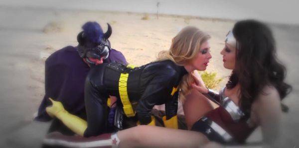 Top females play dirty in role play FFM with a huge dick - alphaporno.com on freevids.org