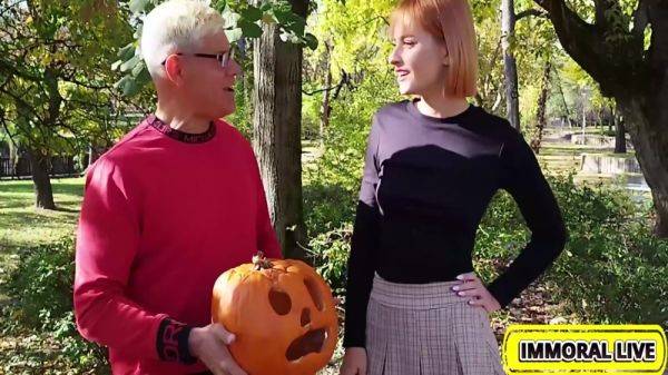 Pumpkin Crushed Cum Slave, Dollys Vengeful Gangbang For 12 Min - Dolly Dyson, Brad Knight And Porno Dan - videohdzog.com on freevids.org
