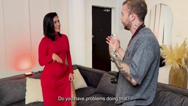 Kylei Ellish In Horny Photographer Fucks Big Ass Curvy Venezuelan Milf, Cums Inside Her - desi-porntube.com - Venezuela on freevids.org