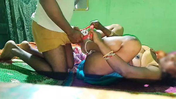 Hot Desi Bhabhi Fucked Hard on Bed by Old Man - Indian Sex Video - xxxfiles.com - India on freevids.org