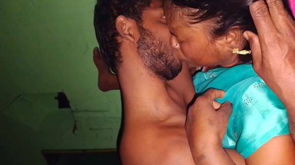 Buddhi Wife Ko Khatya Pe Mast Chudae Kiya Raat Me - Hindi Sex - desi-porntube.com - India on freevids.org