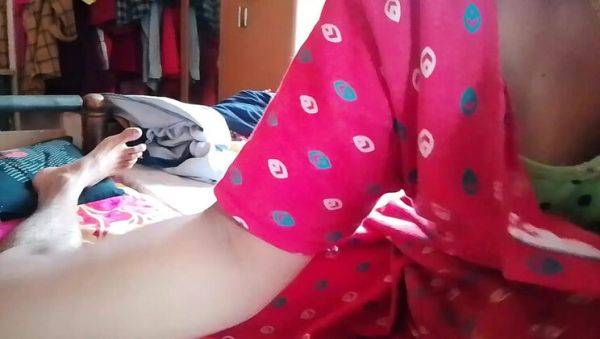 Hot Indian Village Girl Gives Deep Throat Blowjob and Milks Husband's Cock - xxxfiles.com - India on freevids.org