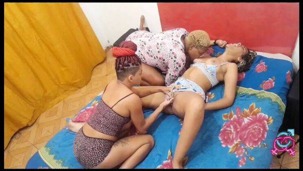 Hot Teen Friends Fuck in Doggy Style - Homemade Anal & Blowjob Threesome - veryfreeporn.com - Brazil on freevids.org