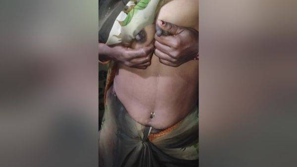 Sexy Wife - Kanada Wife Sexy Milky Boobs - desi-porntube.com on freevids.org